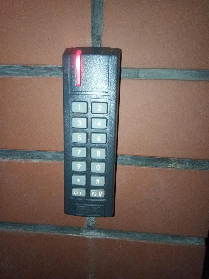 ורשה Popularna Guest Home מראה חיצוני תמונה